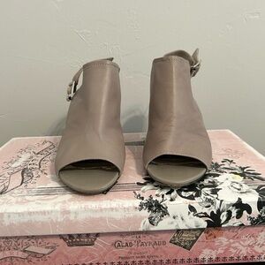 Vince Camuto Beige Peep-Toe Mules